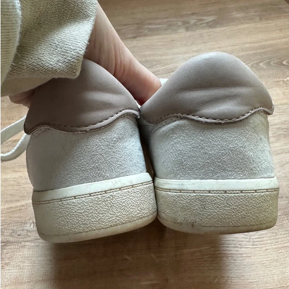 UNIVERSAL THREAD | Women's Off White Cream Casual Fashion Sneakers, Size 5‎